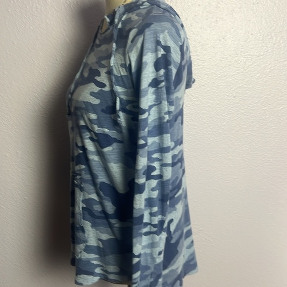 Blue Army Print Hoodie Tee - Picture 6 of 6